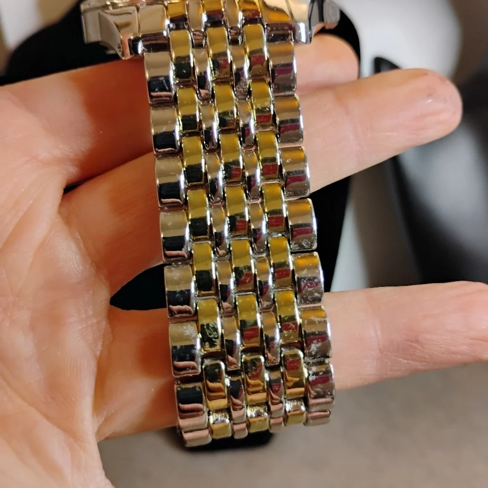Men's Steve Madden Silver and Gold Tone Watch SMW218